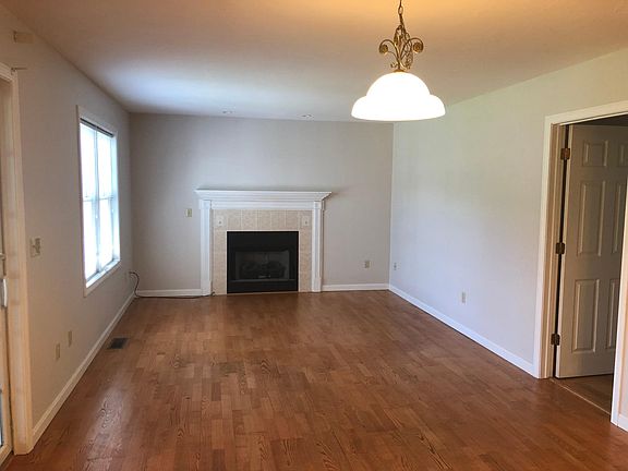 dining with fireplace