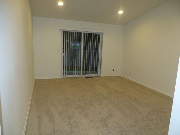 2nd image of 165 & 167 Silverado Ct #165