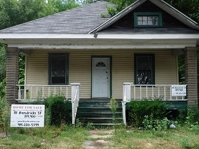 111 Hendricks St photo 1