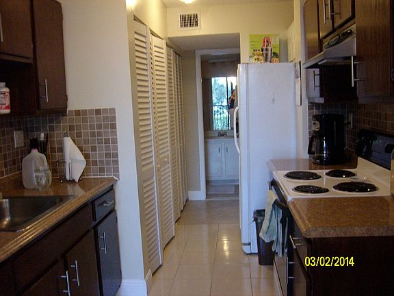 4th image of 3550 Blue Lake Dr