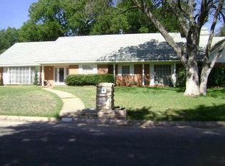 2014 Country Club Dr, Sweetwater, TX 79556