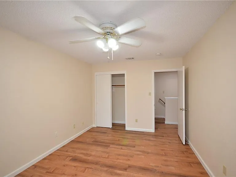 13903 Lothian Dr — Photo 26