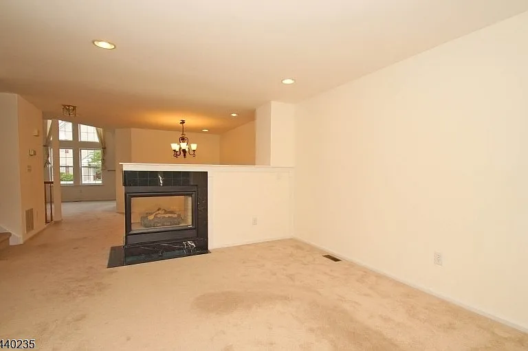 4 Prescott Ct — Photo 8