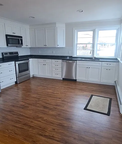 14 Glendale Ave — Photo 3