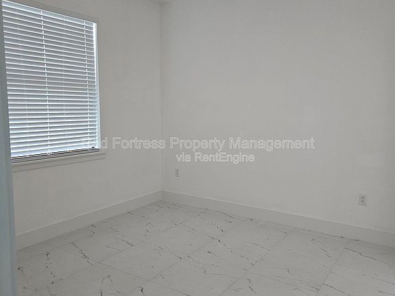 5th image of 5146 Centennial Blvd