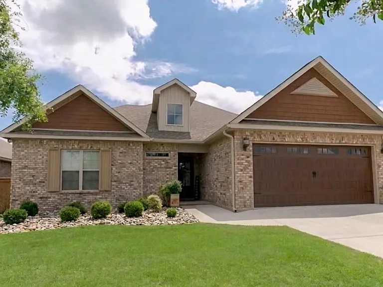 331 Rolling Acres Dr — Photo 12