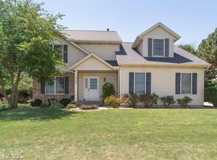 2504 Airport Rd, Bloomington, IL 61704