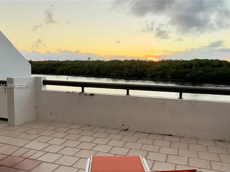 456 Poinciana Dr #CU-1620 — Photo 20