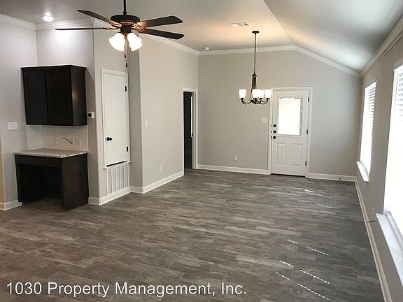 5th image of 5602 Settlers Ct APT B