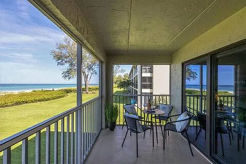 5201 Gulf Of Mexico Dr — Photo 41