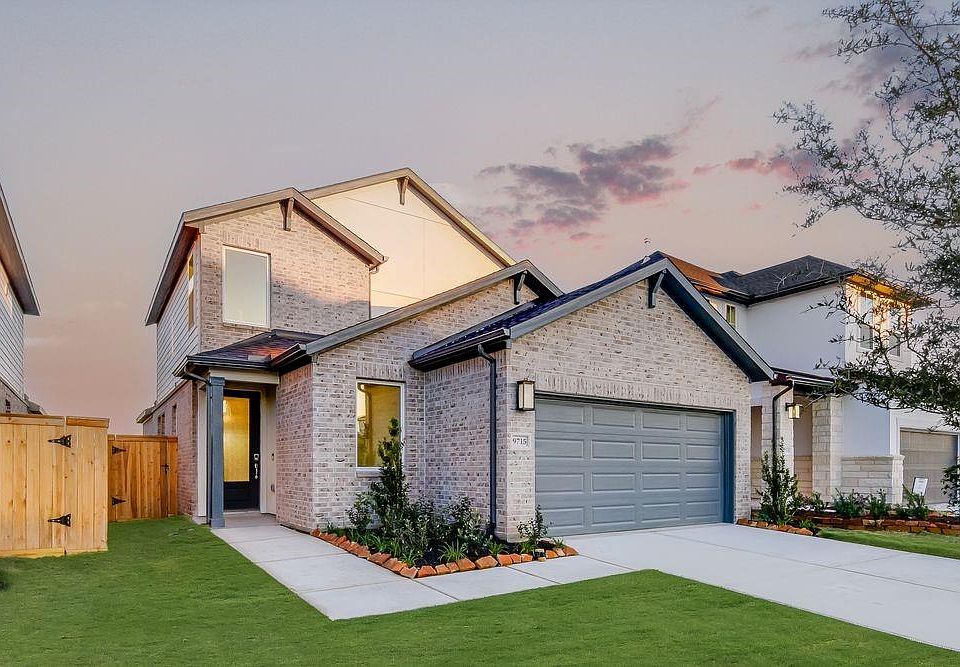 1st image of 9715 Poinsettia Haven Ln