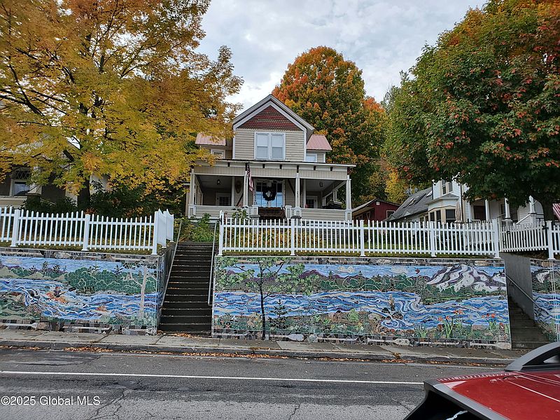 2nd image of 259 Main Street