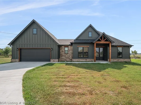 2052 Prairie Fire Dr, Sallisaw, OK 74955