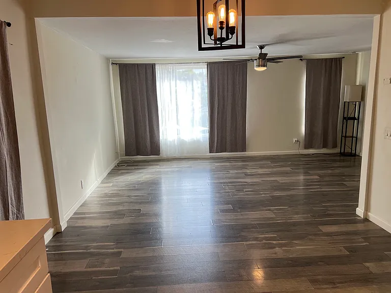 538 S Tulip St #538 — Photo 8