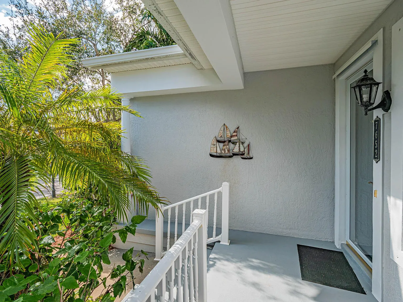2 bed, 1278 sqft, $2,200 — Photo 2