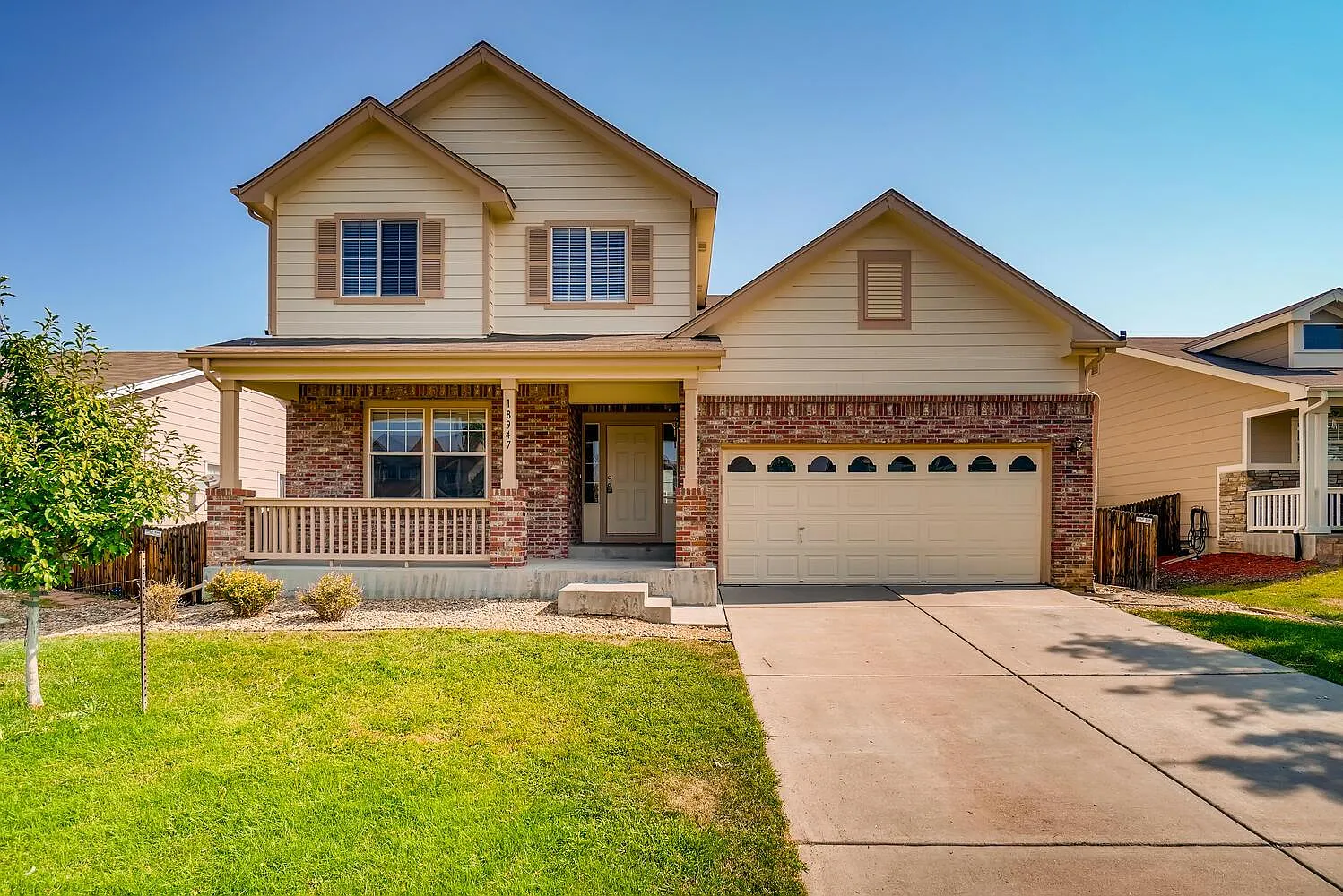 5 bed, 3.5 bath, 2624 sqft, $3,200 — Photo 1