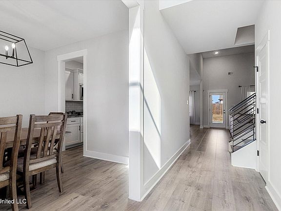 5th image of 2320 Loisy Blvd