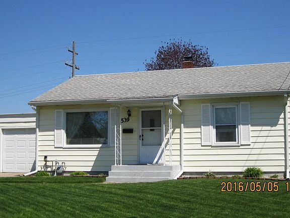 16021072_1