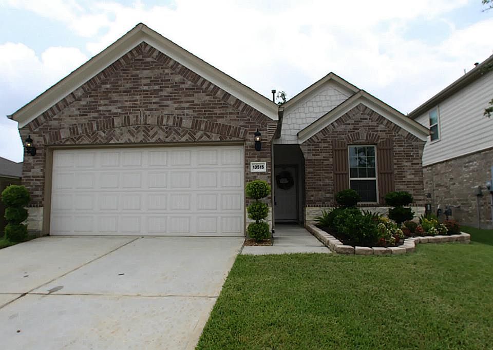 1st image of 13515 Smith Lake Ln