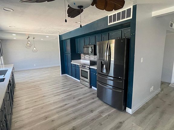 3rd image of 6146 Sweetbriar Ct