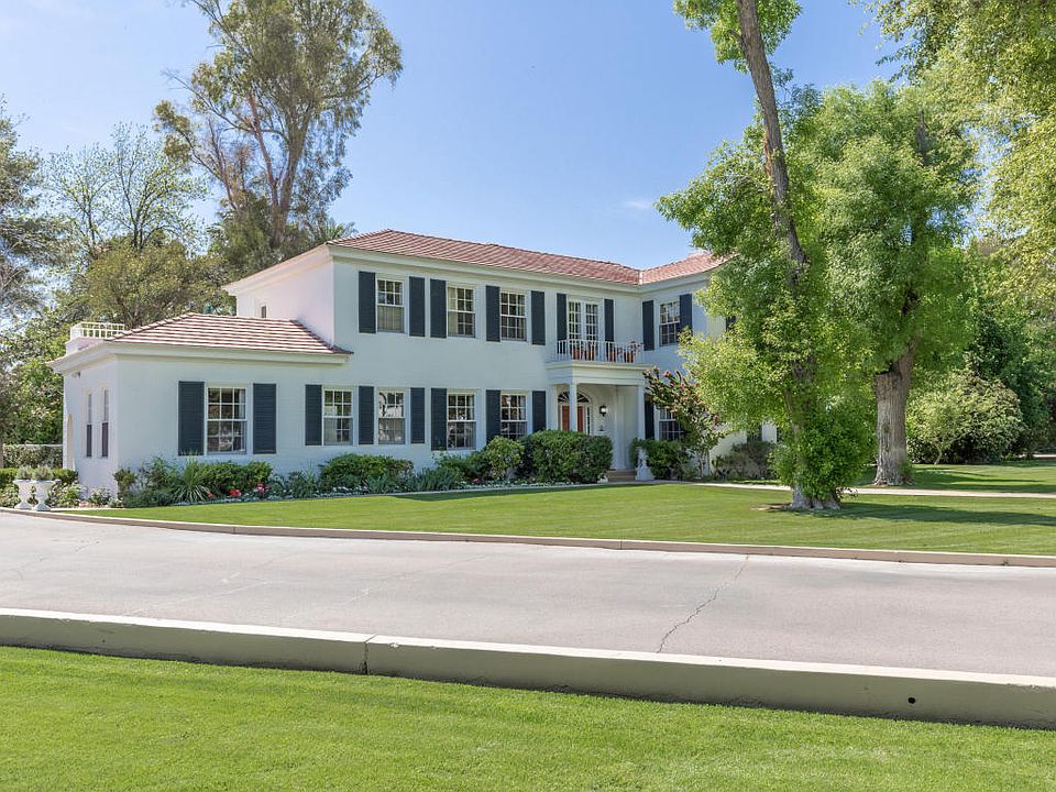1st image of 3209 N Manor Dr E
