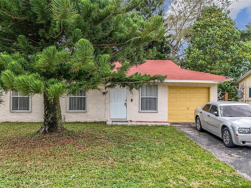 1st image of 501 SW 83rd Avenue