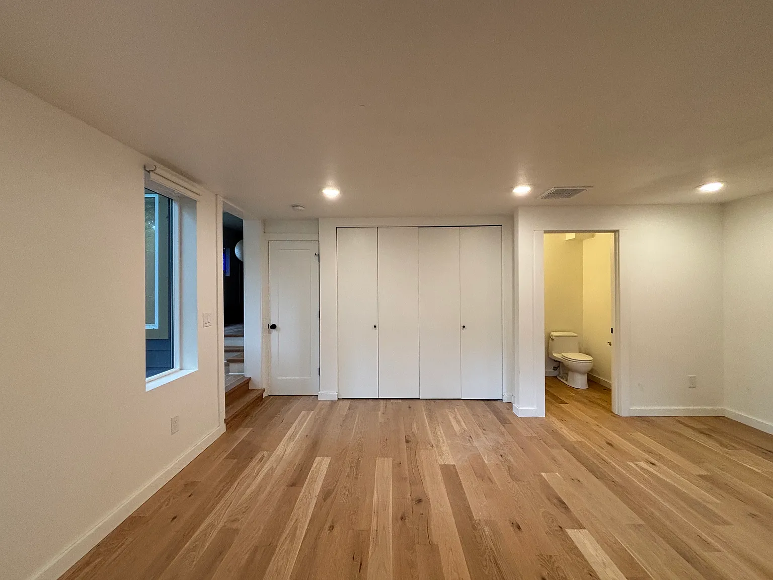 3 bed, 2.5 bath, 1750 sqft, $3,500 — Photo 4