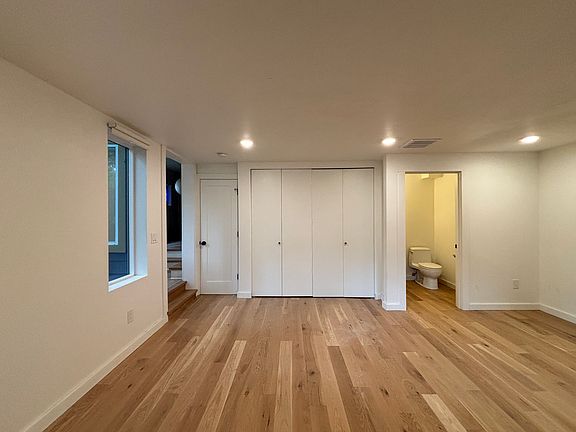 Bonus room (2 bedroom downstairs)