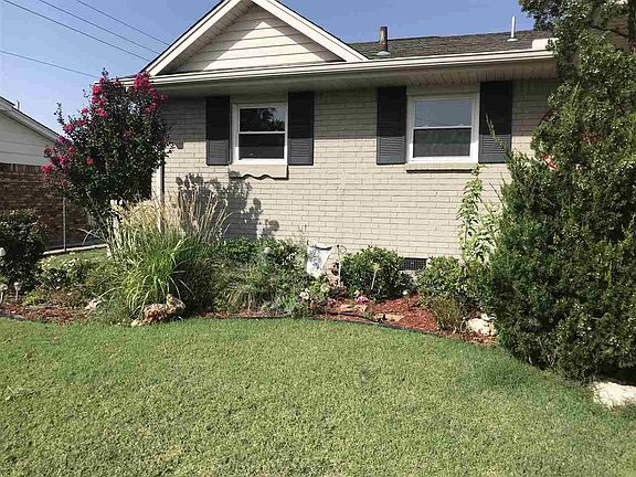 5th image of 328 NW Compass Dr