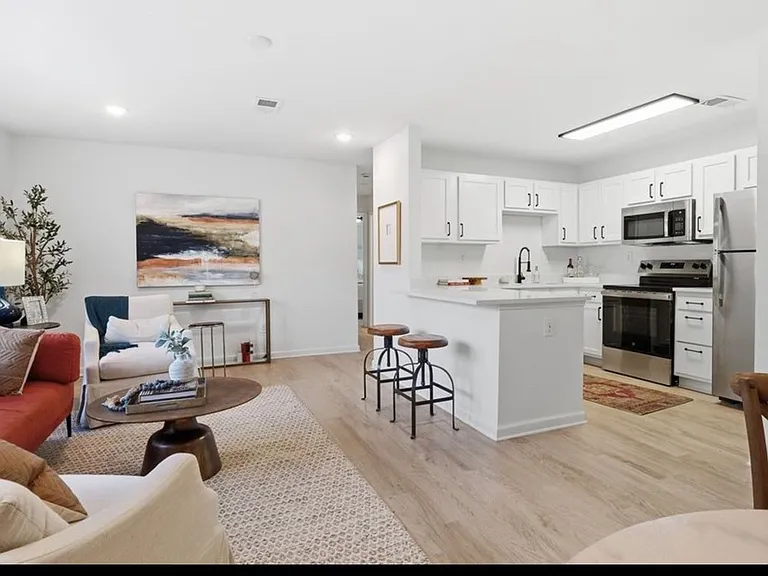 626 Shug Jordan Pkwy — Photo 2