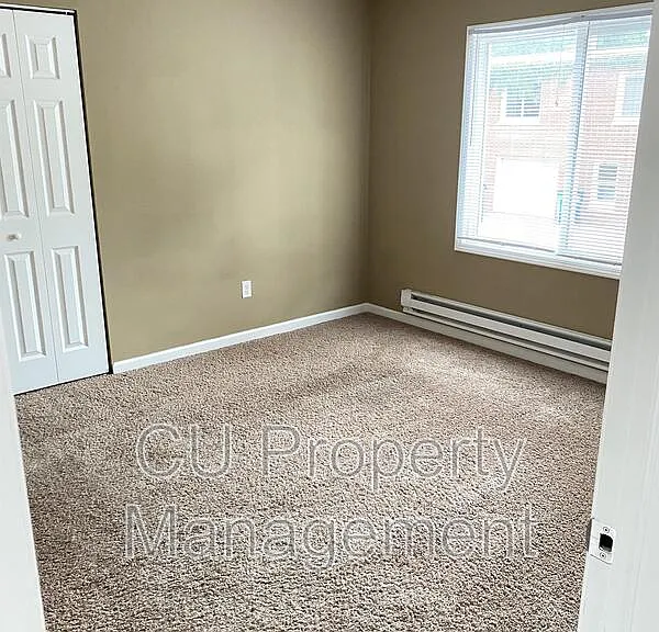 709 W Church St #7 — Photo 5