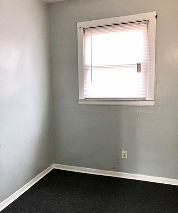 4th image of 1635 N Drake Ave APT 1R