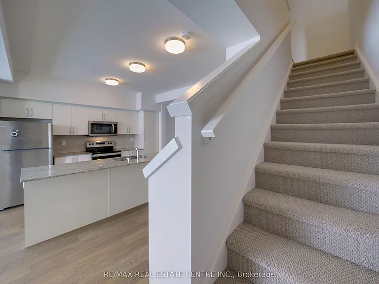 350 River Rd #23 — Photo 22