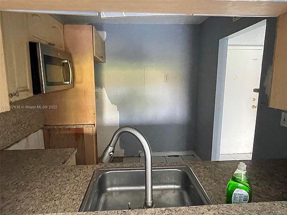 5th image of 13480 NE 6th Ave APT 216