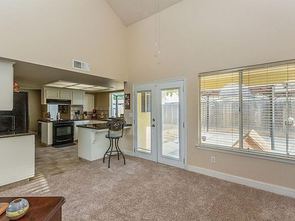 4th image of 9582 N Barton Ave