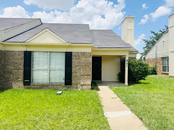 821 Denmark Dr, Mesquite, TX 75149