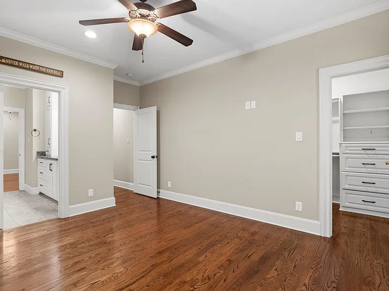 6806 Heron Dr — Photo 41