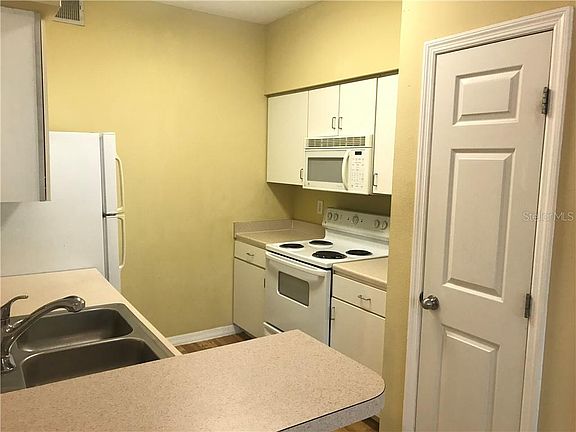 4th image of 1910 E Palm Ave APT 13201