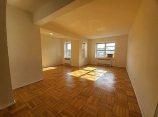 65-61 Saunders St #8D, Rego Park, NY 11374