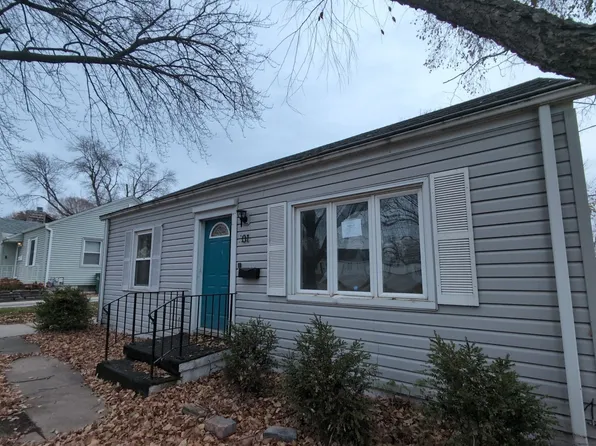 601 11th St, West Des Moines, IA 50265