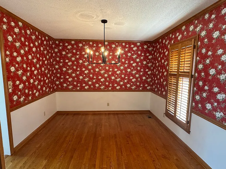 307 Fallingbrook Dr — Photo 7