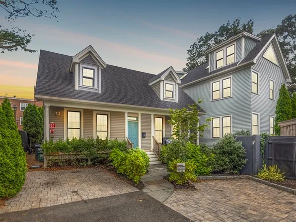 147 Prospect St #1, Cambridge, MA 02139