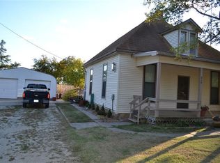 319 E Broadway St, Hope, KS 67451