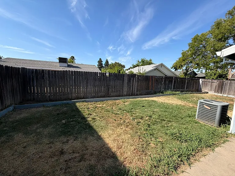 8267 Moorhaven Way — Photo 55