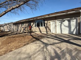 206 S Main St, Dimock, SD 57331