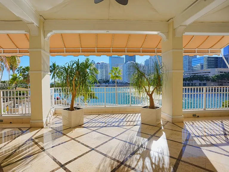 701 Brickell Key Blvd #L04 — Photo 7