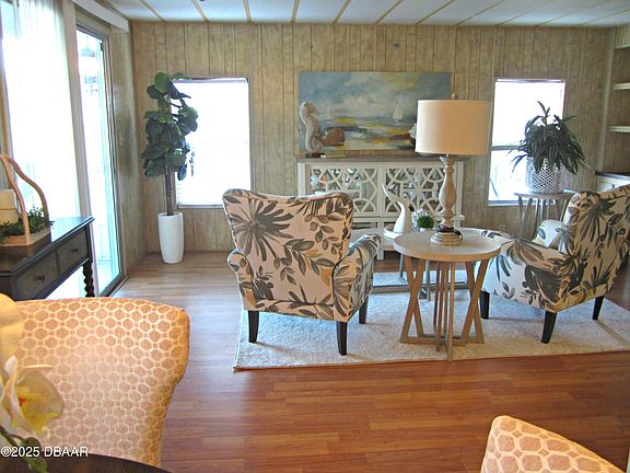 2nd image of 722 Rampart Dr