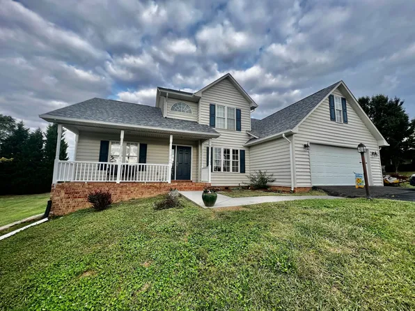 358 Brookfield Ln, Roanoke, VA 24012