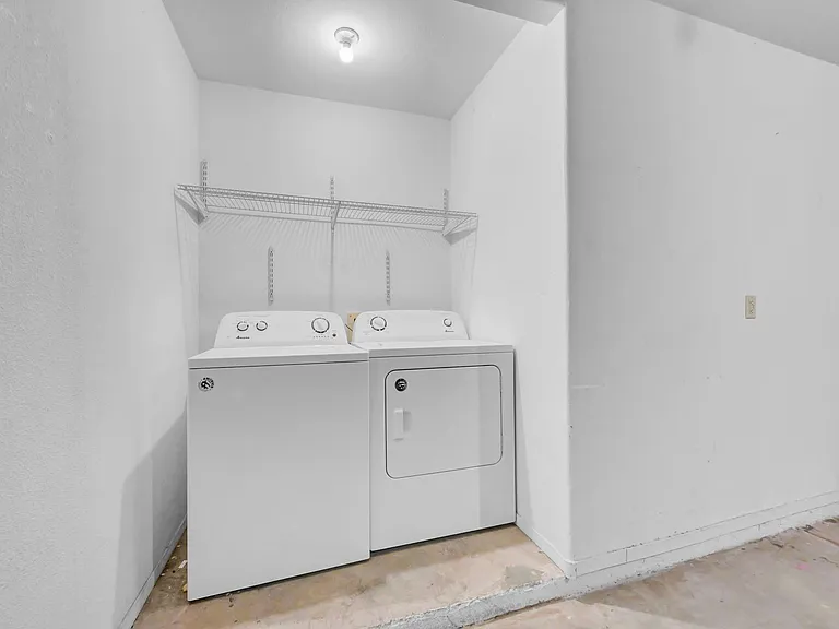 4814 Spring Falls Way — Photo 37
