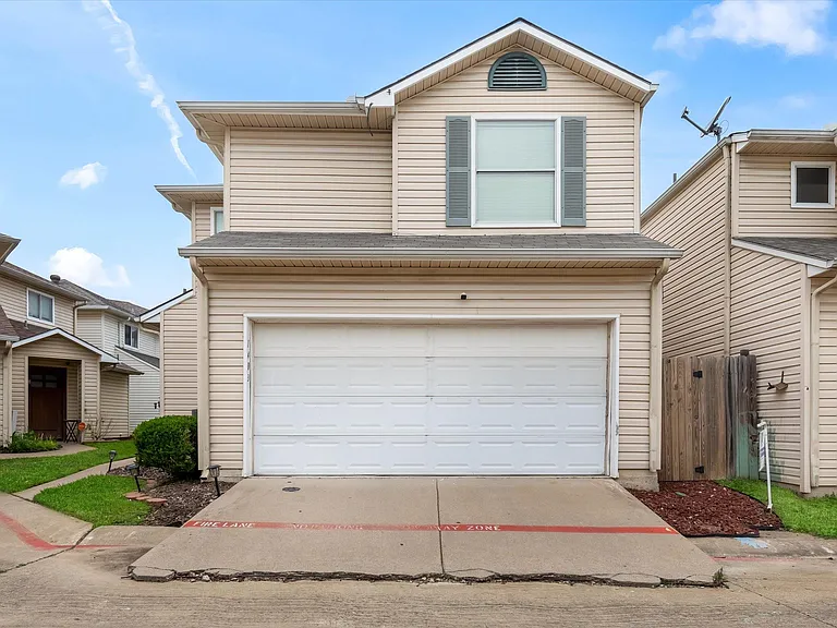 1403 Romo Plz — Photo 1